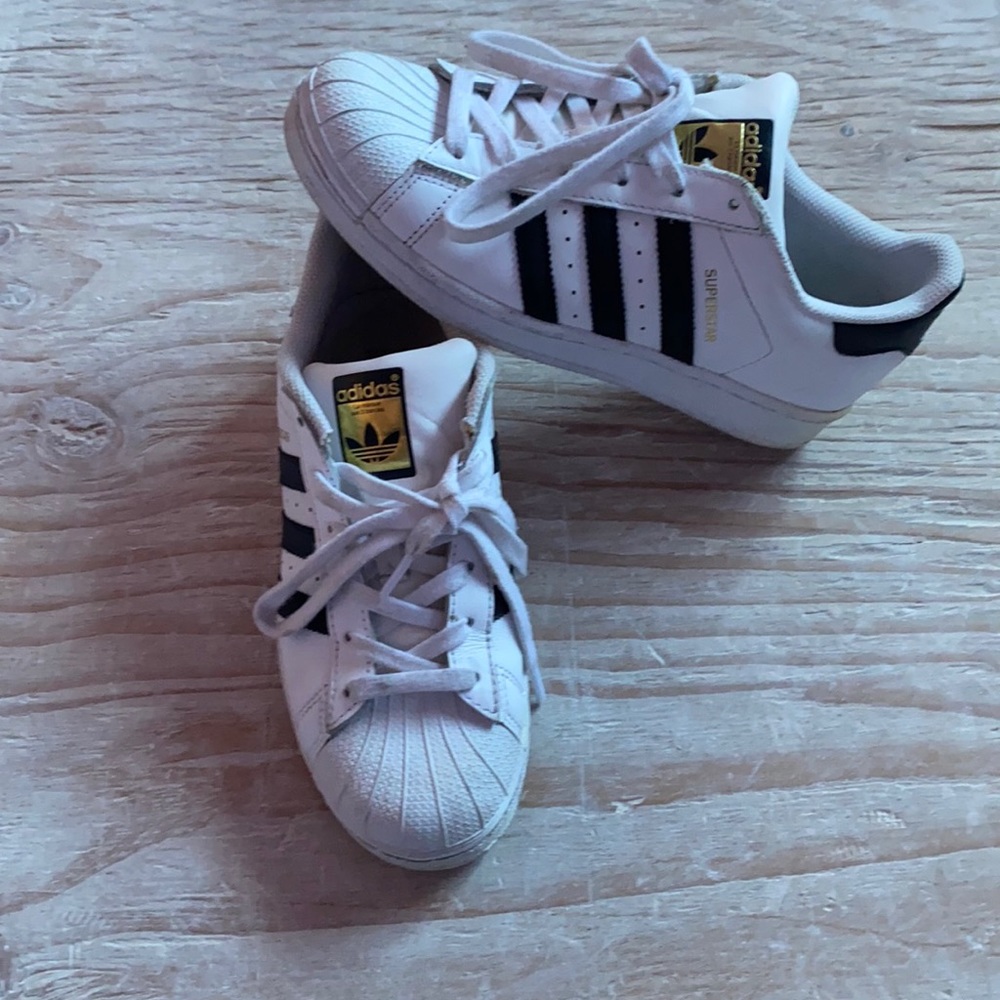 Adidas Superstar Sneakers